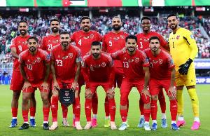 值得尊重！不敌阿尔及利亚后，约旦队打扫干净更衣室并留下感谢信