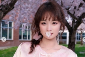 开拓者官方祝杨瀚森21岁生日快乐！小杨女友INS转发