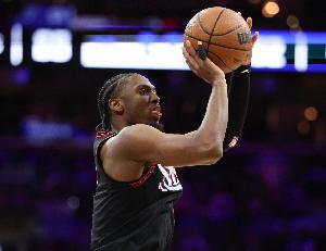 76人交易得到杰伦·布朗！马克西：NBA又在玩那套老把戏了