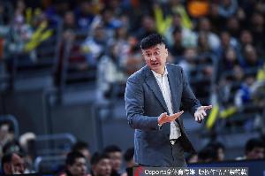 媒体人：杜锋选择休养可以理解 他不需要再在教练岗位上证明什么