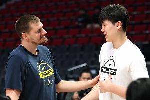 土耳其媒体发问：杨瀚森打得像约基奇 他新赛季的时间会增加吗？